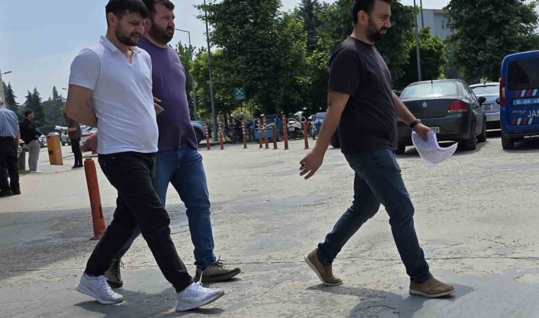 Bursa’nın İnegöl ilçesinde polisin kimlik kontrolü sırasında kaçmaya çalışırken kovalamaca