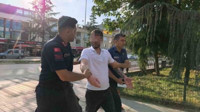 Bursa’nın İnegöl ilçesinde kimlik kontrolü yapan polisten kaçan şüpheli, nefes