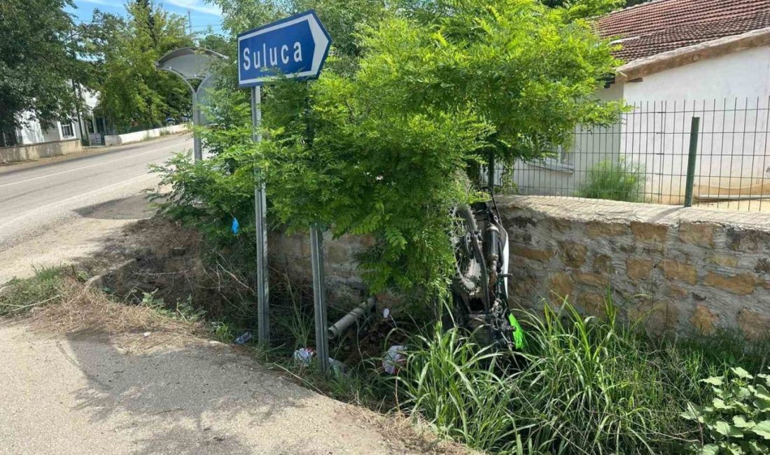 Edirne’nin Keşan ilçesine bağlı Barağı köyünde meydana gelen trafik kazasında,