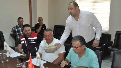Edirne’nin Keşan ilçesinde hasat edilen yılın ilk arpa ürünün salon