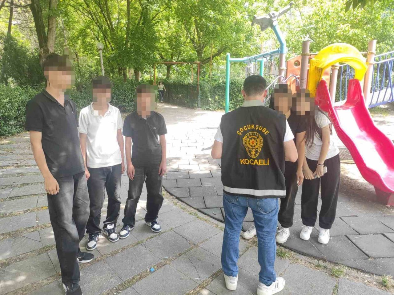 Kocaeli’de bir ayda yapılan denetimlerde 51 çocuğun sokakta dilendiği tespit
