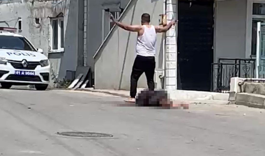 Kocaeli’nin Dilovası ilçesinde kocası tarafından sokak ortasında bıçaklanan kadın hayatını