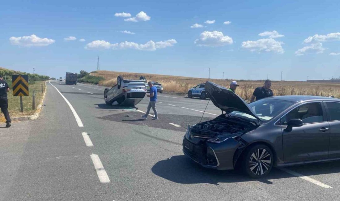 Tekirdağ’ın Muratlı ilçesinde kavşakta bir başka otomobille çarpışan araç, takla