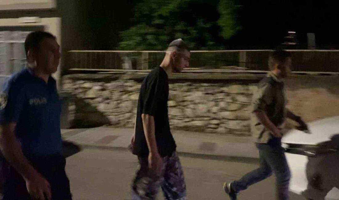 Bursa’nın İnegöl ilçesinde çocuk parkında bulunan gençlere yönelik gerçekleştirilen pompalı