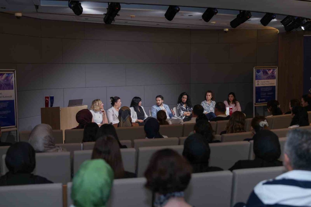 Longevity yaklaşımıyla düzenlenen panelde, sağlıklı yaş almanın ve yaşam kalitesini