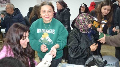 Balıkesir Üniversitesi Sağlık Akademisi Topluluğu’ndan Balya’nın kırsal Kayalar mahallesinde “Yerinde