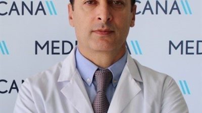 Ortopedi ve Travmatoloji Uzmanı Prof. Dr. Hayati Aygün, skolyozda erken