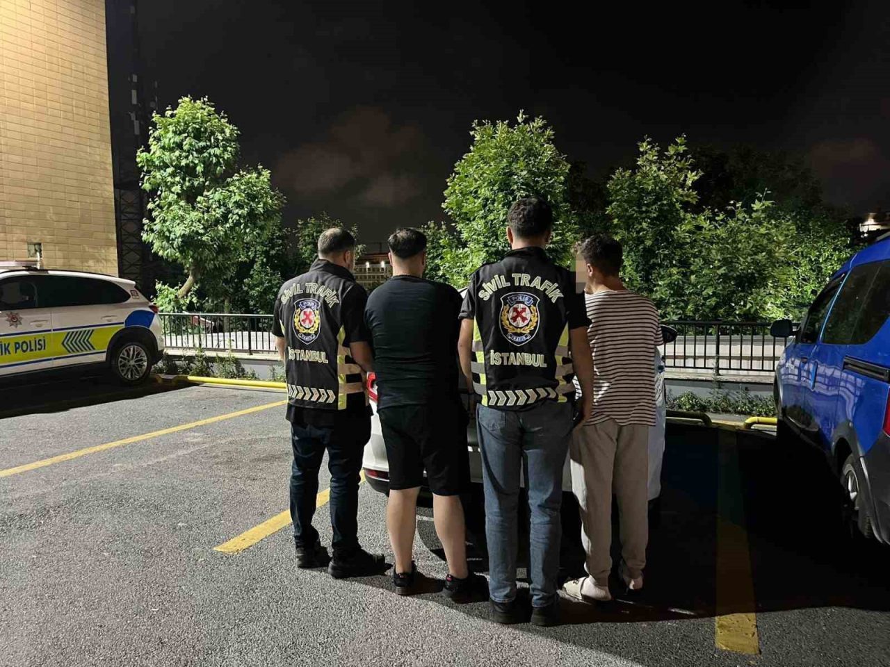 İstanbul’da Kuzey Marmara Otoyolu’nda trafik kurallarını ihlal ederek tehlikeli sürüş