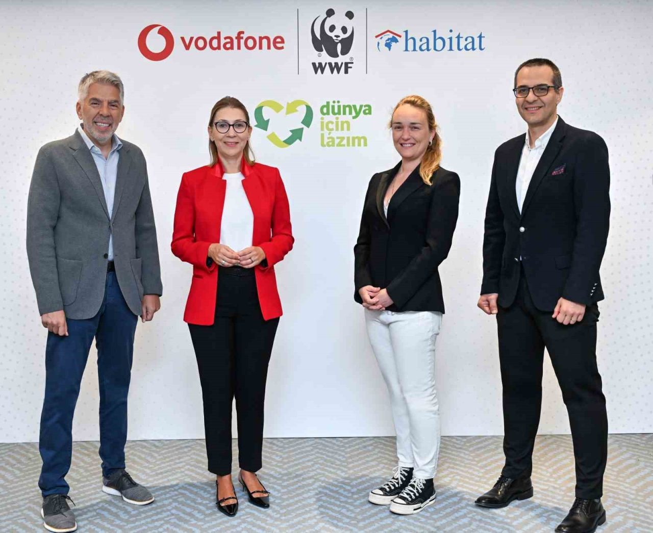Vodafone, WWF-Türkiye ve Habitat Derneği’nin hayata geçirdiği “Dünya İçin Lazım”