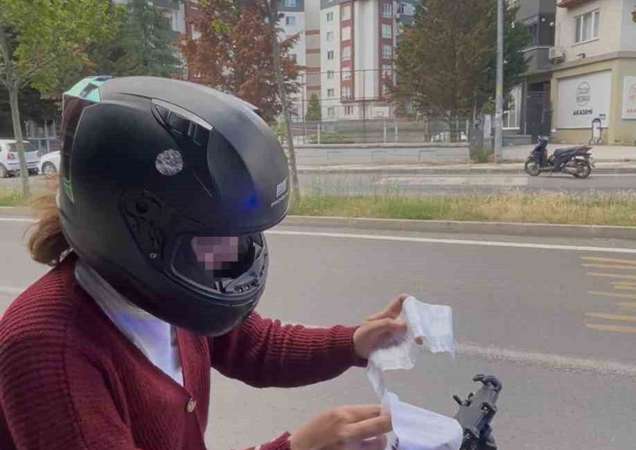 Tekirdağ’da Şahin trafik ekibine yakalanan motosikletliye yetersiz ehliyetten 11 bin