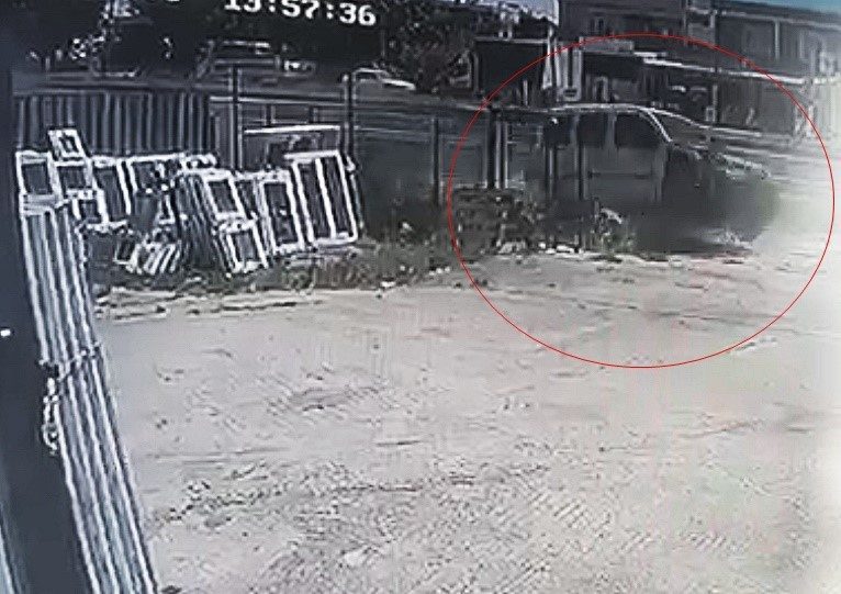 Tekirdağ’ın Ergene ilçesinde yoldan çıkan hafif ticari aracın iş yeri