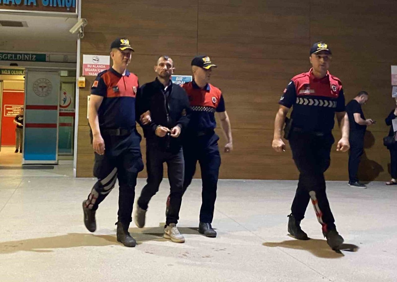 Bursa’nın İnegöl ilçesinde jandarma ekiplerince uyuşturucu ticaretine yönelik düzenlenen geniş