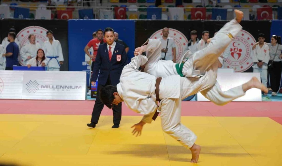 Kocaeli’de düzenlenen Emre Yazgan Uluslararası Judo Turnuvası, 18 ülke ve