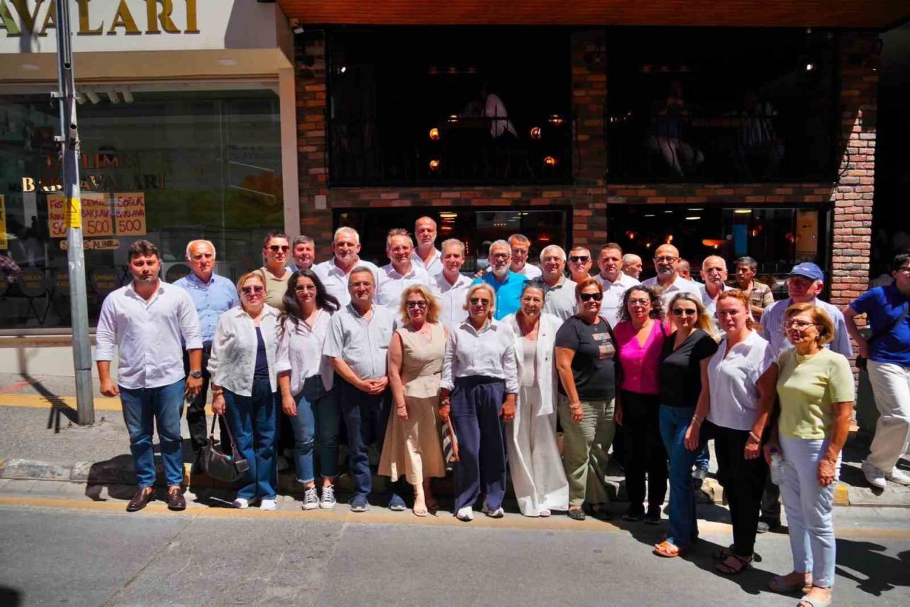 Ayvalık Belediye Başkanı Mesut Ergin, Cumhuriyet Halk Partisi’nden (CHP) istifa