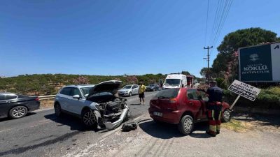 Balıkesir’in Ayvalık ilçesinde meydana gelen trafik kazasında 2 kişi yaralandı.