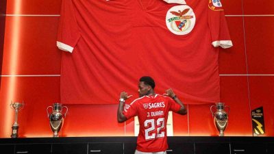 Portekiz ekibi Benfica, Kolombiyalı santrfor Jhon Duran’ı sezon sonuna kadar