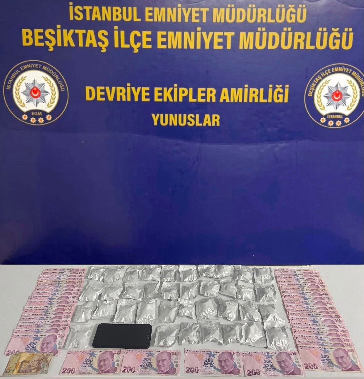 Beşiktaş’ta, motosikletli polis timlerinin şüphe üzerine durdurduğu araçta, çamaşır makinesine