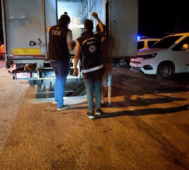 Bilecik’te konaklama tesisleri ve kiralık araç firmalarına yönelik denetimler sıklaştırıldı.