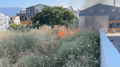Bursa’nın Osmangazi ilçesinde otluk alanda çıkan yangın, itfaiye ekipleri ile