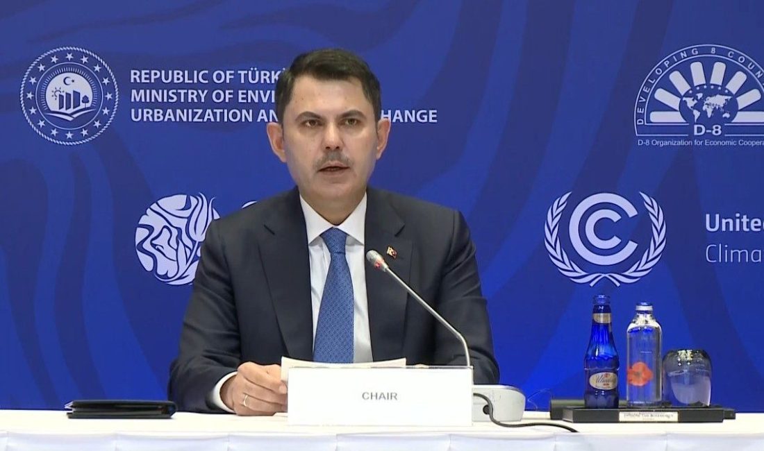 İstanbul’da D-8 Ülkeleri COP31 Toplantısı’nda konuşan COP31 Başkanı ve Çevre,