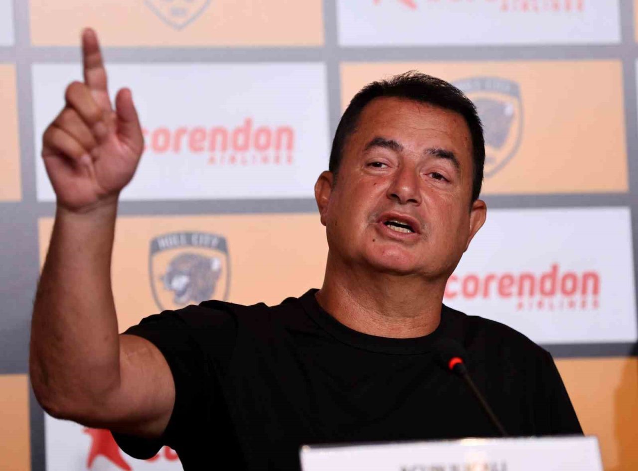 İngiltere Premier Lig ekibi Hull City’nin Kasımpaşa ile oynayacağı hazırlık