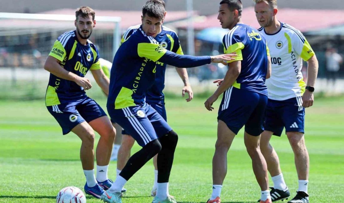 Fenerbahçe, yeni sezon hazırlıklarının ilk etabı olan Topuk Yaylası kampını