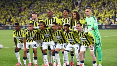 Fenerbahçe, 2026-2027 sezonundaki ilk resmi maçında Gornik Zabrze ile oynarken,