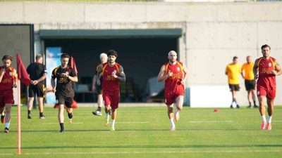 Galatasaray, yeni sezon hazırlıklarını yaptığı antrenmanla sürdürdü. Kemerburgaz Metin Oktay
