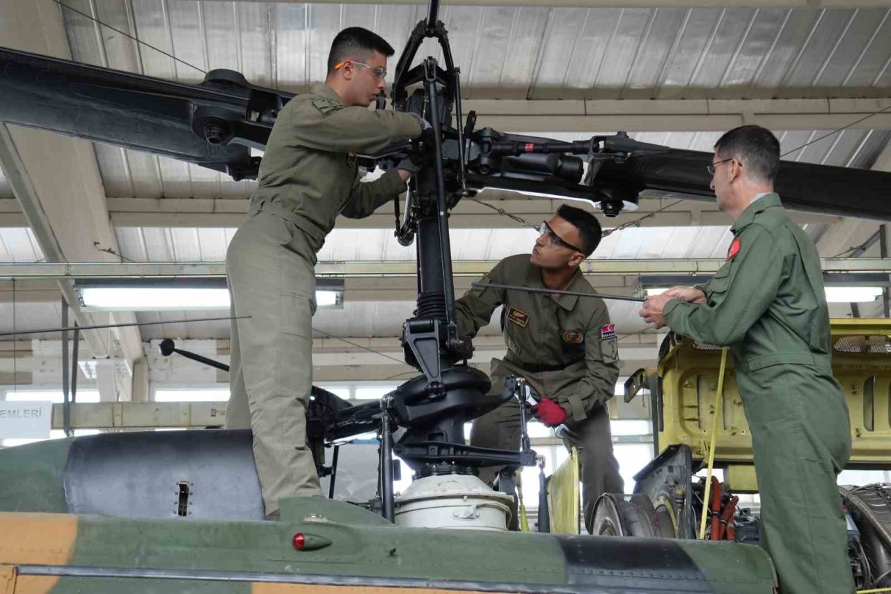 Milli Savunma Üniversitesi’ne bağlı Balıkesir Kara Astsubay Meslek Yüksekokulu’nda geleceğin