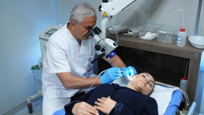 Son dönemde kulak kirini temizlemek amacıyla oksijenli kulak damlası ve