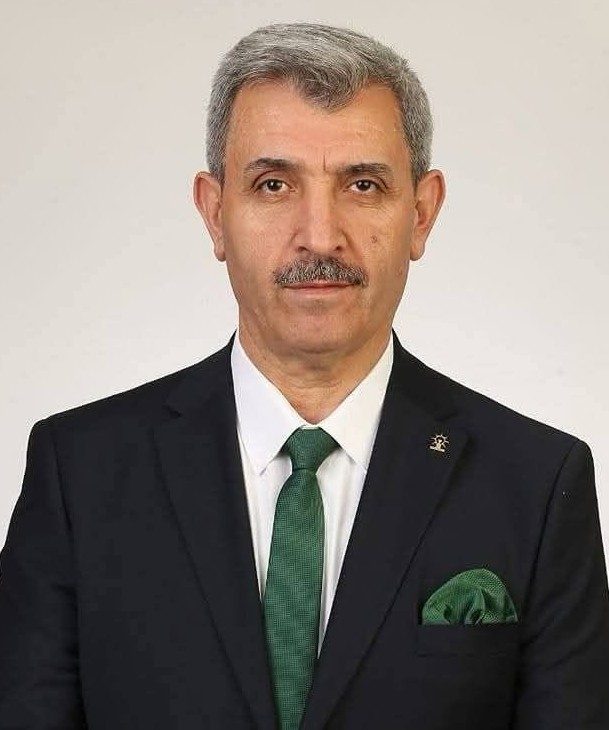 Orhangazi Belediye Başkan Yardımcısı İbrahim Altuntaş, belediyedeki makamında rahatsızlanmasının ardından