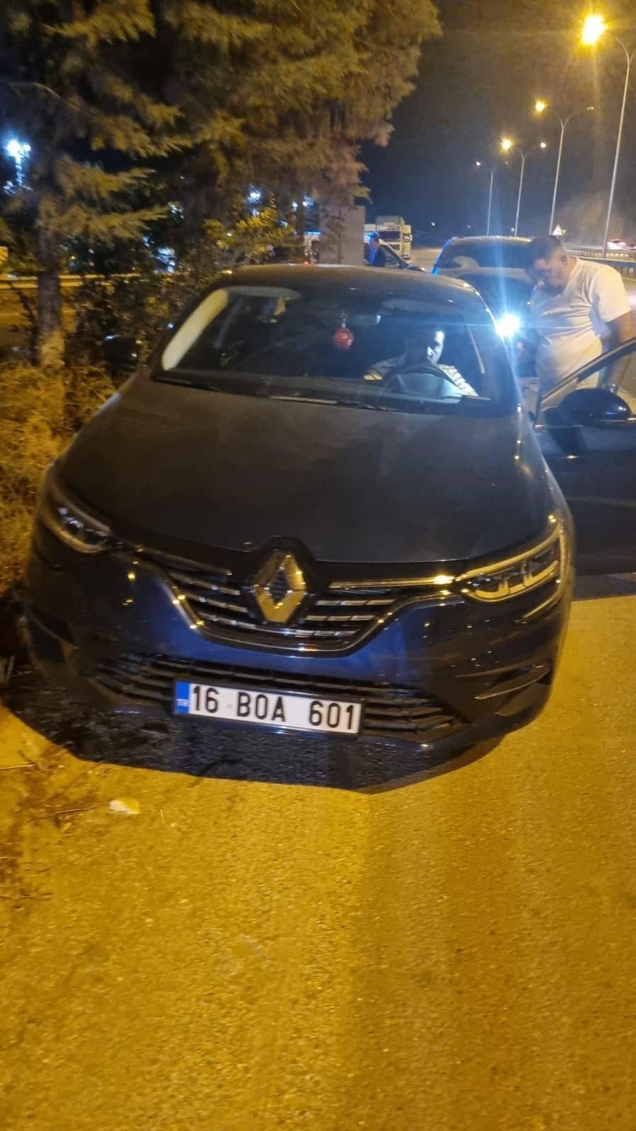 Bilecik’te otomobilin park halindeki başka bir otomobile çarpması sonucu meydana