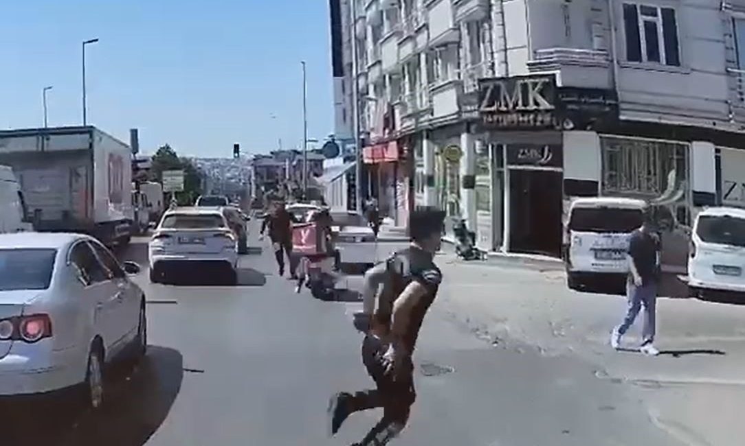 İstanbul’un Esenyurt ilçesinde polis ekipleri, film sahnelerini aratmayan bir kovalamaya