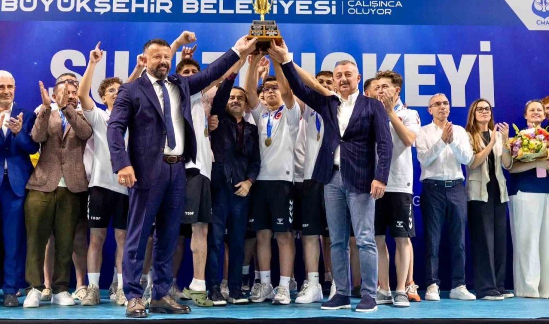 Kocaeli’nin ev sahipliğinde 12 ülkeden 520 sporcunun katılımıyla düzenlenen Sualtı