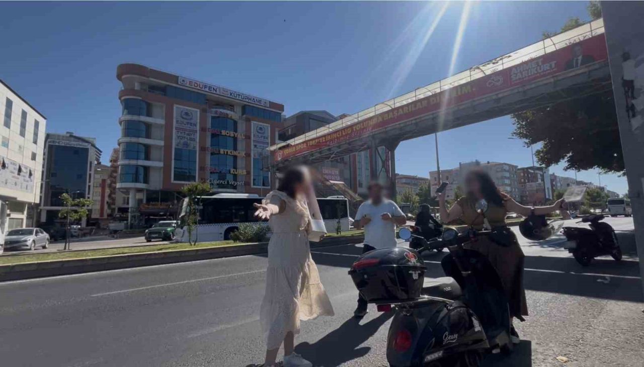 Tekirdağ’da otomobil ile motosikletin karıştığı maddi hasarlı kaza sonrası taraflar