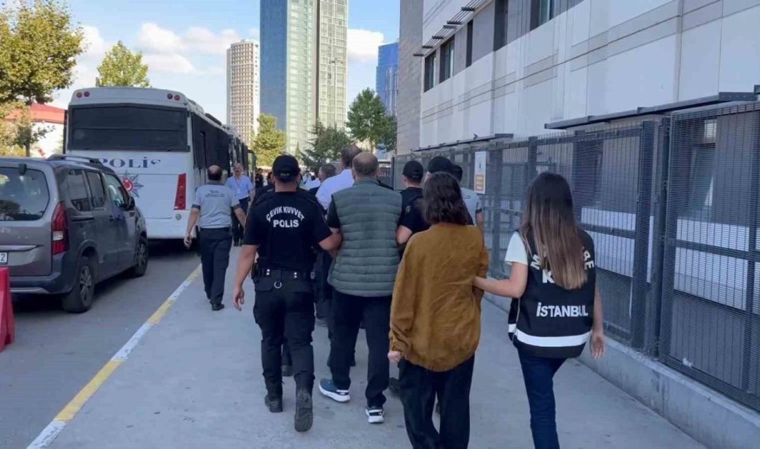 Üsküdar Belediyesi’ne yönelik yürütülen yolsuzluk soruşturması kapsamında gözaltına alınan şüpheliler,