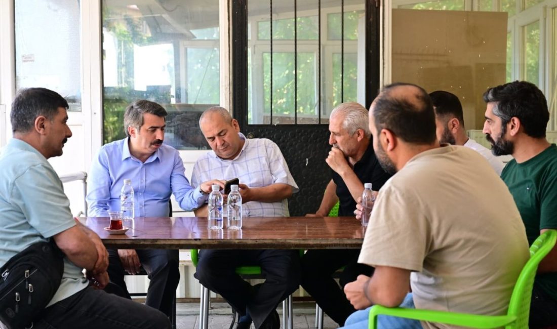 Yıldırım Belediye Başkanı Oktay Yılmaz, Teleferik Mahallesi’nde esnafla bir araya