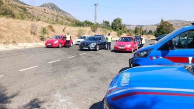 Bilecik’te jandarma ekiplerince günü birlik kiralanan evler ve kiralık araç