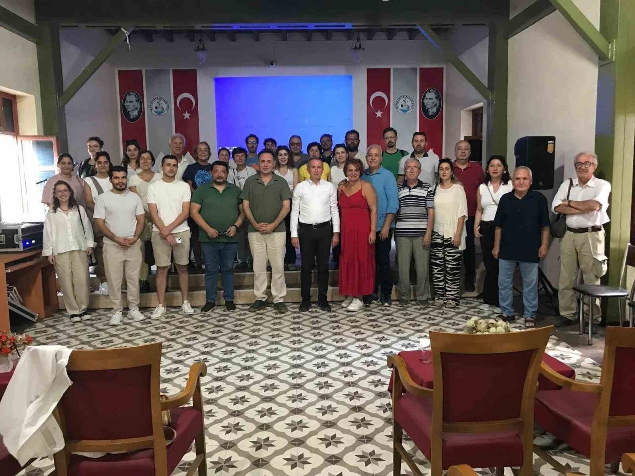 Burhaniye ilçesinde, Mimarlar Odası Burhaniye Temsilciliği tarafından Hüsnü Pazarbaşı Kültür