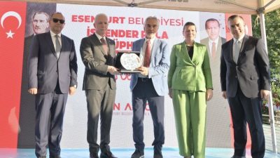 Esenyurt Belediyesi tarafından Akçaburgaz Mahallesi’ne kazandırılan İskender Pala Kütüphanesi ile