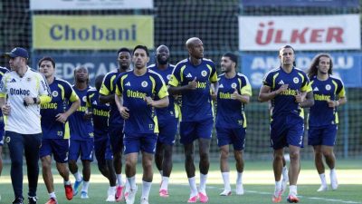 Fenerbahçe, UEFA Şampiyonlar Ligi play-off turu rövanşında Fransız ekibi Lyon