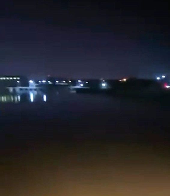 Sakarya’da gece saatlerinde bir kişinin köprüden Sakarya Nehri’ne atladığı ihbarı
