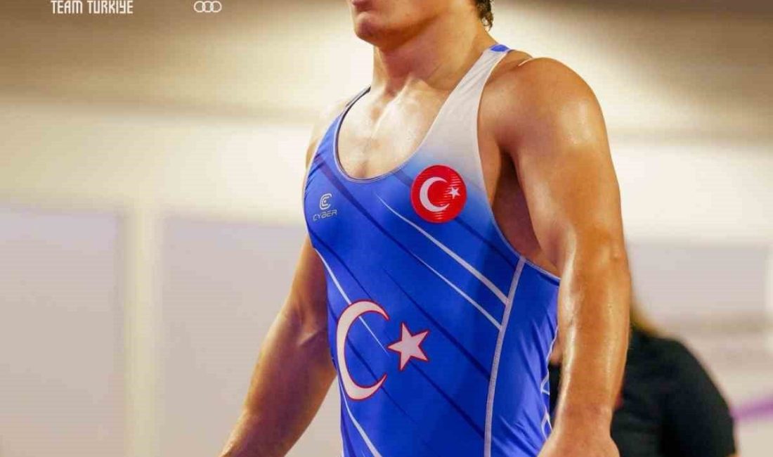 Taranto 2026 Akdeniz Oyunları’nda mücadele eden milli güreşçi Yasin Yeşil,