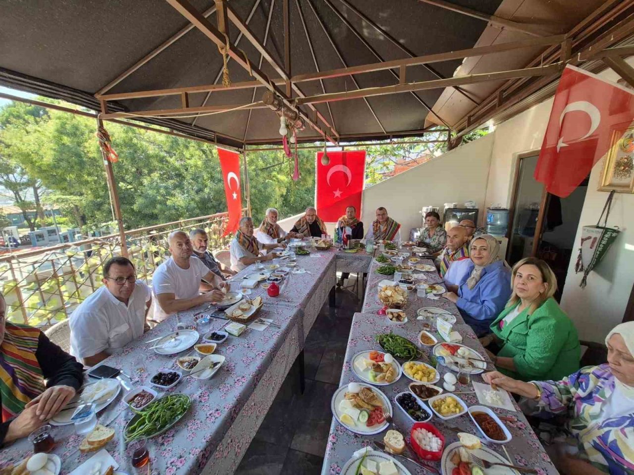 AK Parti Bursa Milletvekili Ahmet Kılıç, Osmangazi Yörük Türkmen Derneği’nde