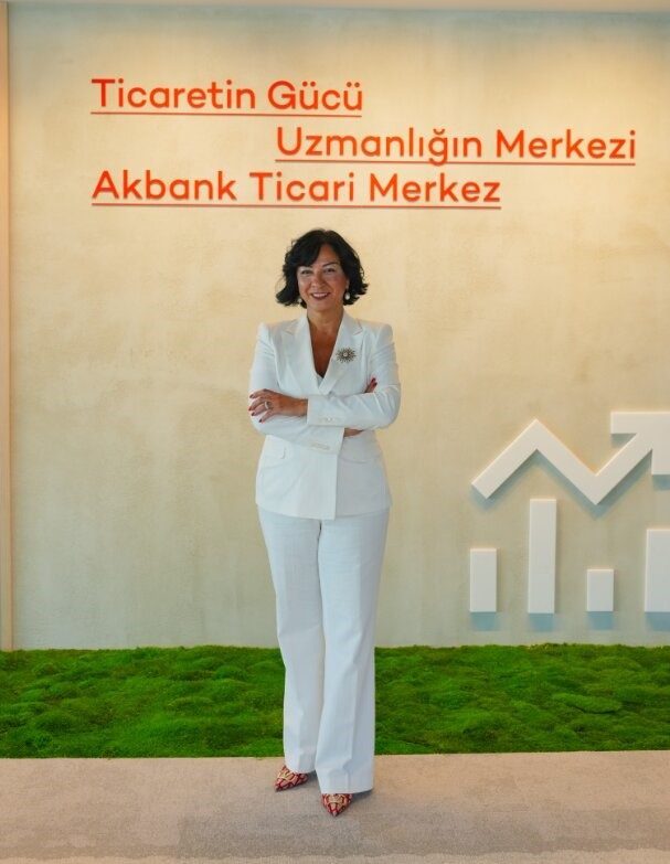 Akbank, ticari bankacılıkta hizmet modelini Ticari Merkez yapısıyla yeniden şekillendiriyor.