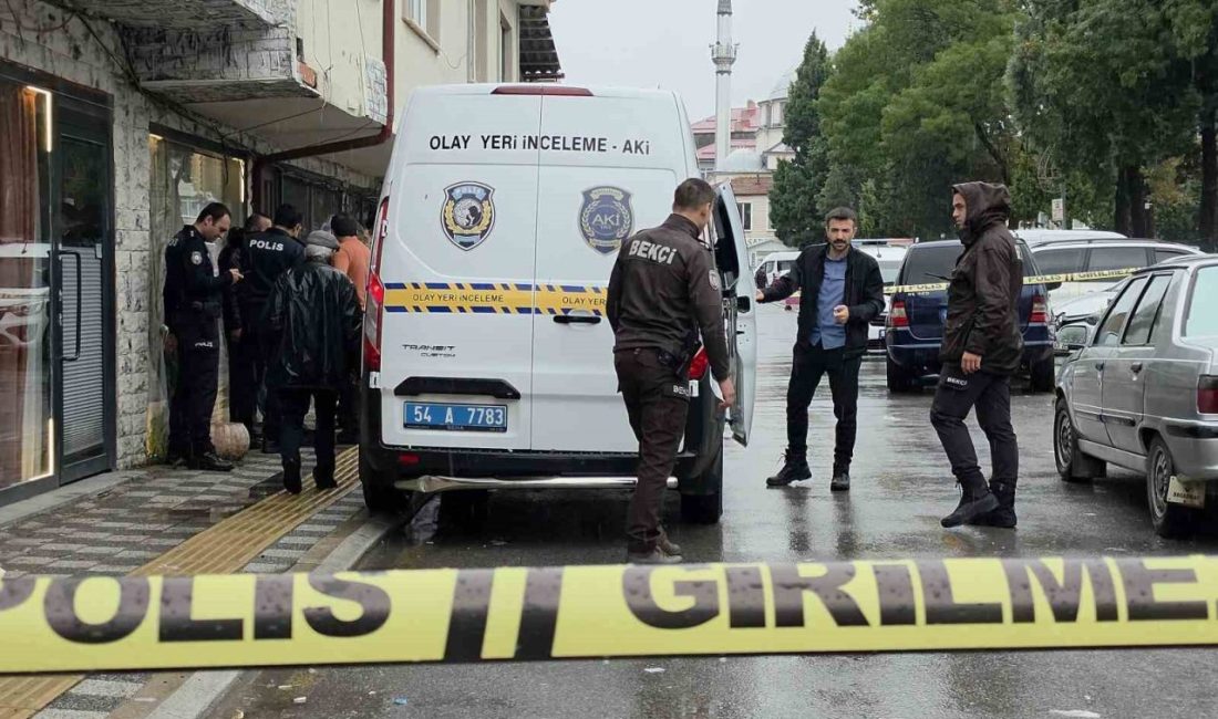 Sakarya’nın Akyazı ilçesinde alacak verecek meselesi sebebiyle çıkan tartışmada kardeşi