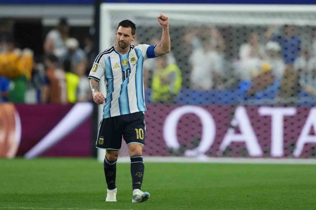 Milli takım kariyerine sonlandıran Lionel Messi için bu hafta Arjantin’deki