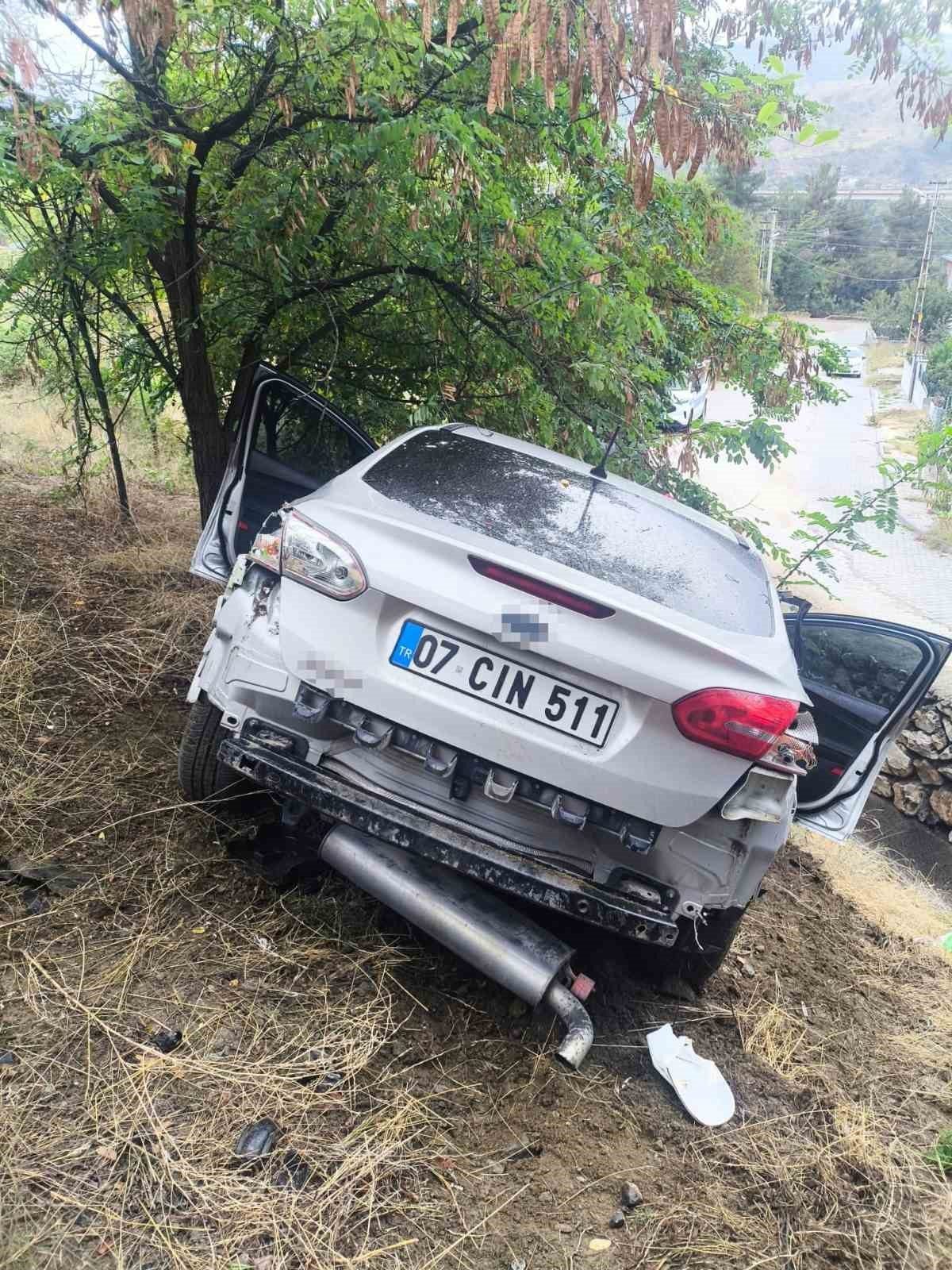Bilecik’te seyir halindeyken kontrolden çıkan otomobil şarampole uçarken, araç içinde