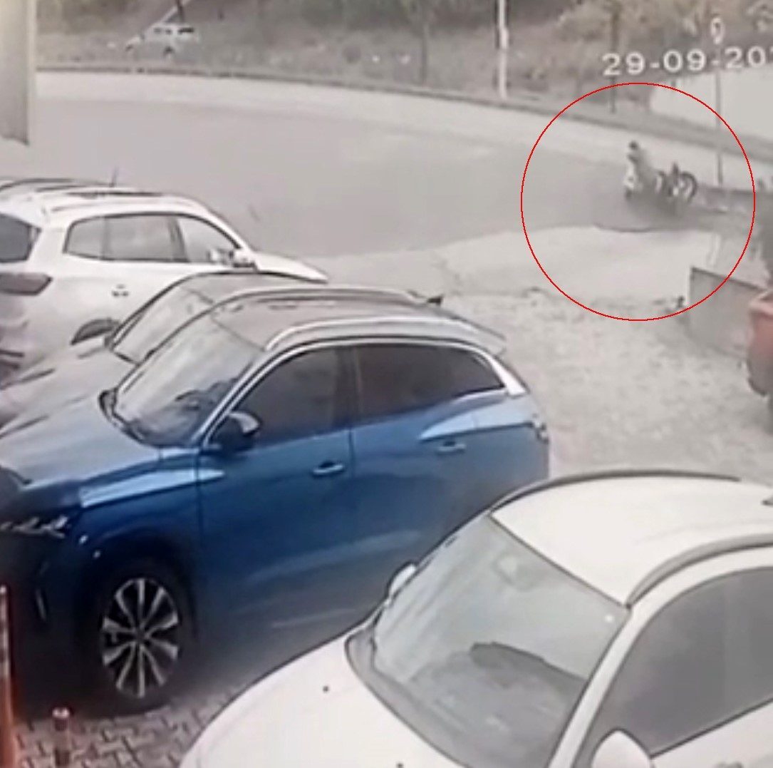 Bursa’nın Mudanya ilçesinde meydana gelen motosiklet kazasında ağır yaralanan sürücü