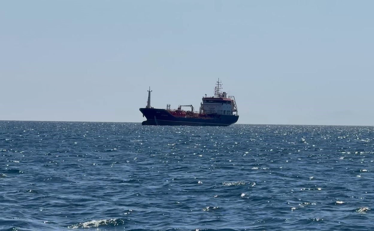 Silivri açıklarında çarpışma sonucu hasar almadan kurtulan Türk bayraklı ALSU